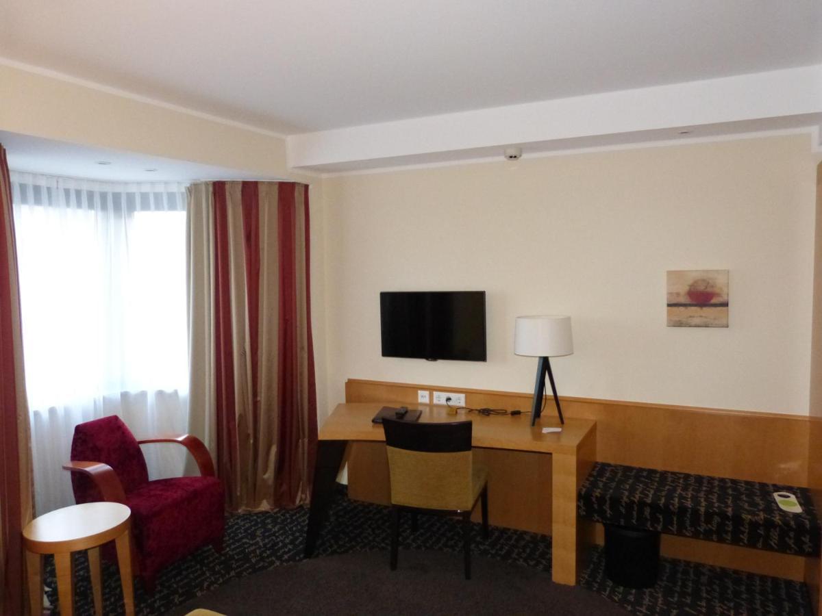 Hotel Roshop Barnstorf ภายนอก รูปภาพ