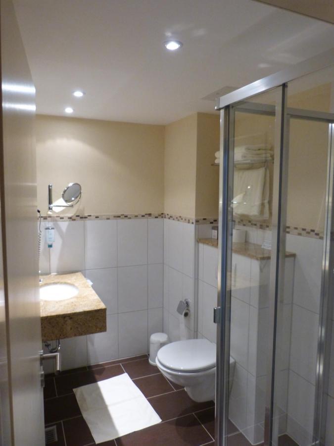 Hotel Roshop Barnstorf ภายนอก รูปภาพ